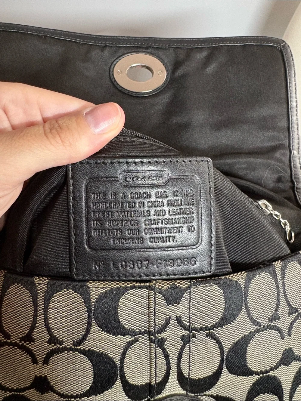 Vintage Y2K Coach Hampton Signature Canvas Crossbody Bag